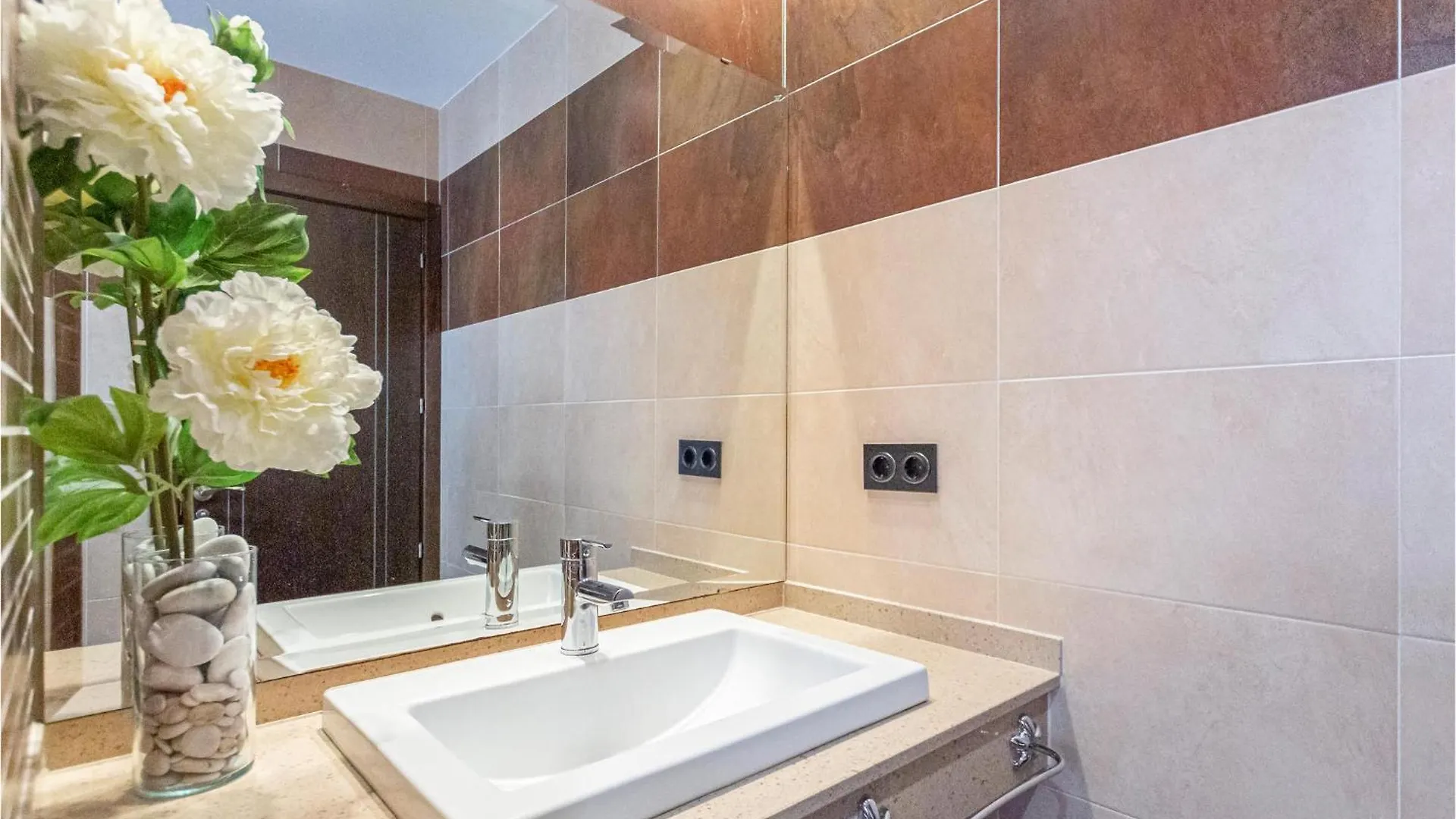 4 Bedroom Nice Home In Competa Acebuchal Holiday home