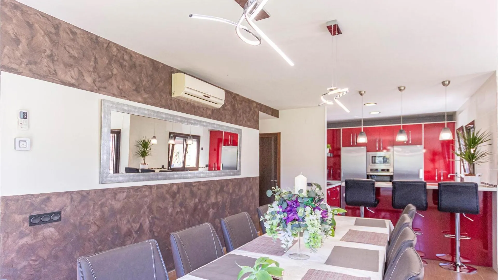 4 Bedroom Nice Home In Competa Acebuchal 0*,