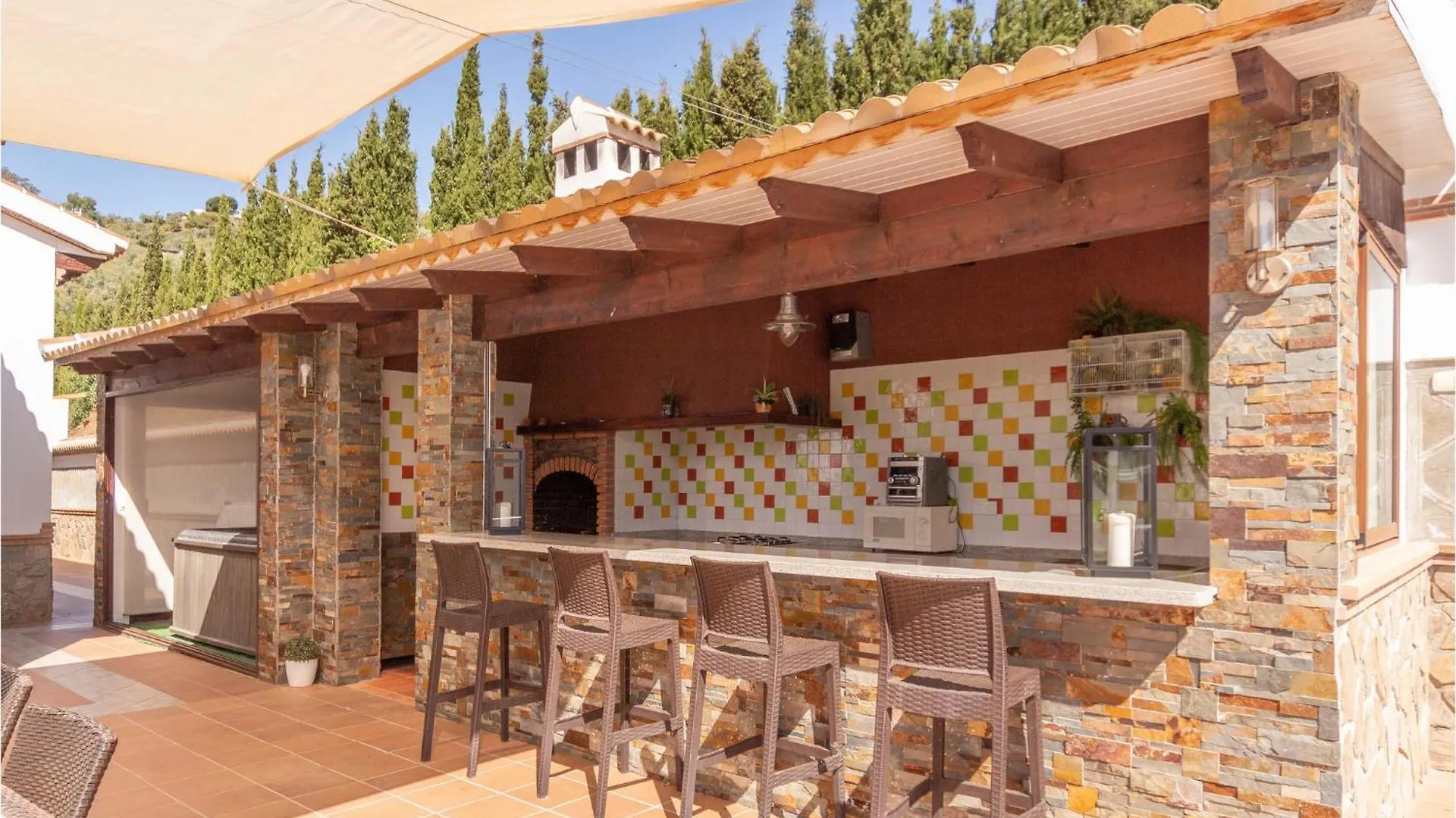 4 Bedroom Nice Home In Competa Acebuchal